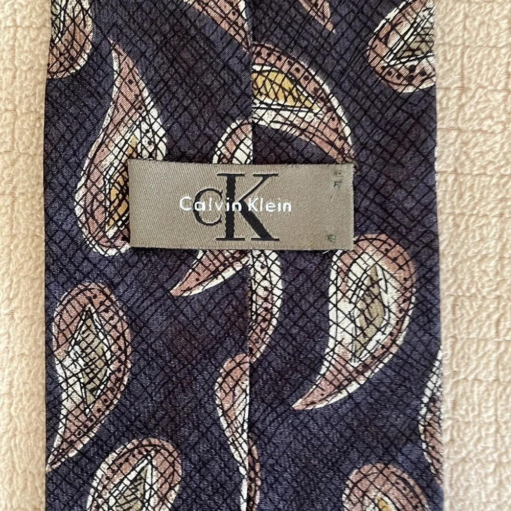 Calvin Klein Paisley Silk Tie
